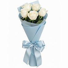 Букет 5 Белых роз Проуд в Зональной Станции