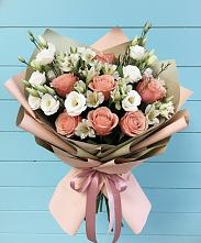 Букет цветов из:  Розы, Альстромерии и Лизиантусы в Зональной Станции