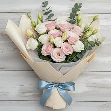 Букет цветов из:  Лизиантусы в Зональной Станции