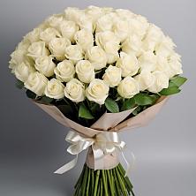 Букет 101 беля роза Белоснежка в Зональной Станции