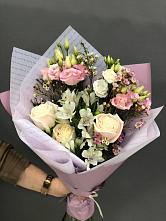 Букет цветов из:  Альстромерии, Розы и Лизиантусы #REPLACE_PRED# Зональной Станции
