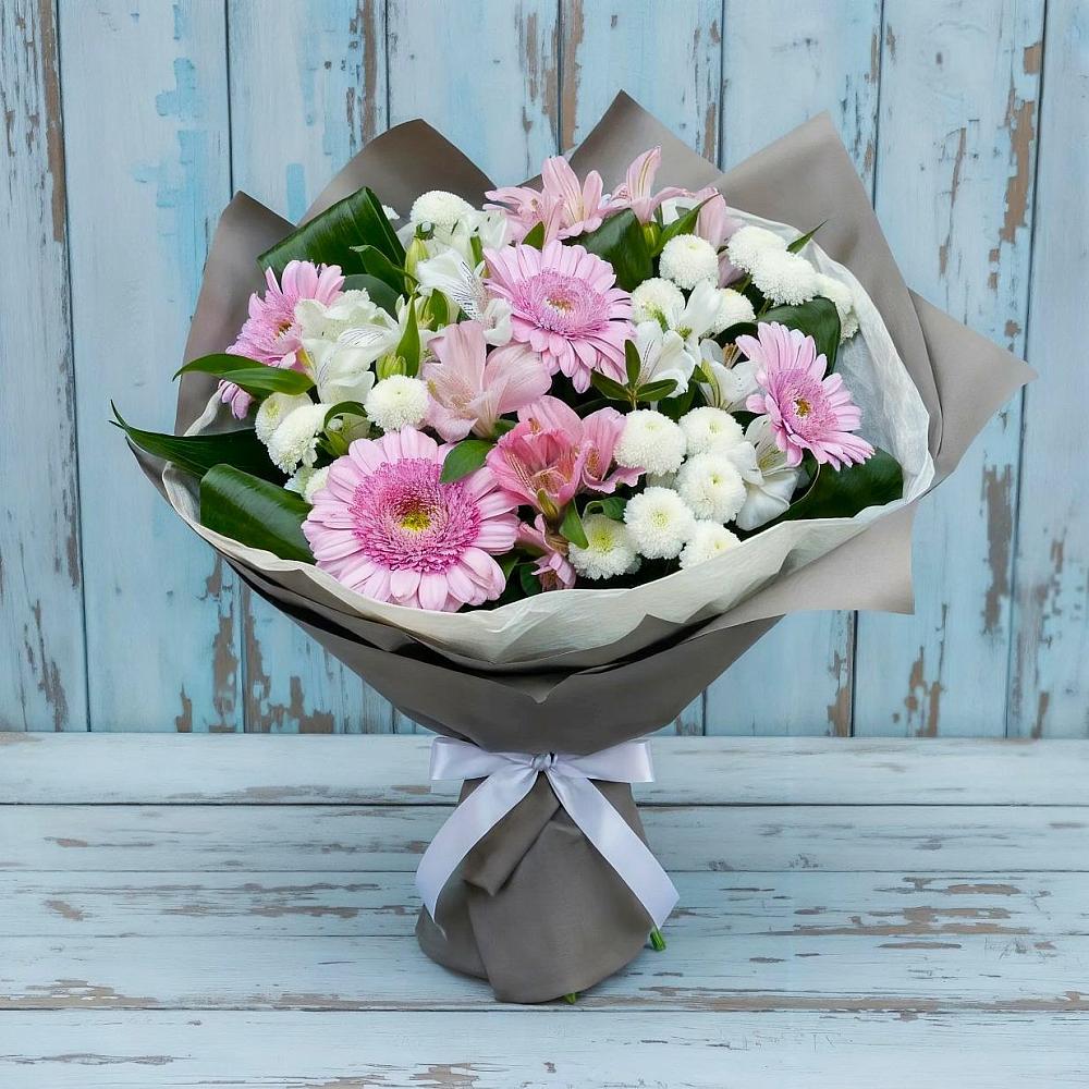 Букет цветов из: Герберы, Альстромерии и Хризантемы в Зональной Станции
