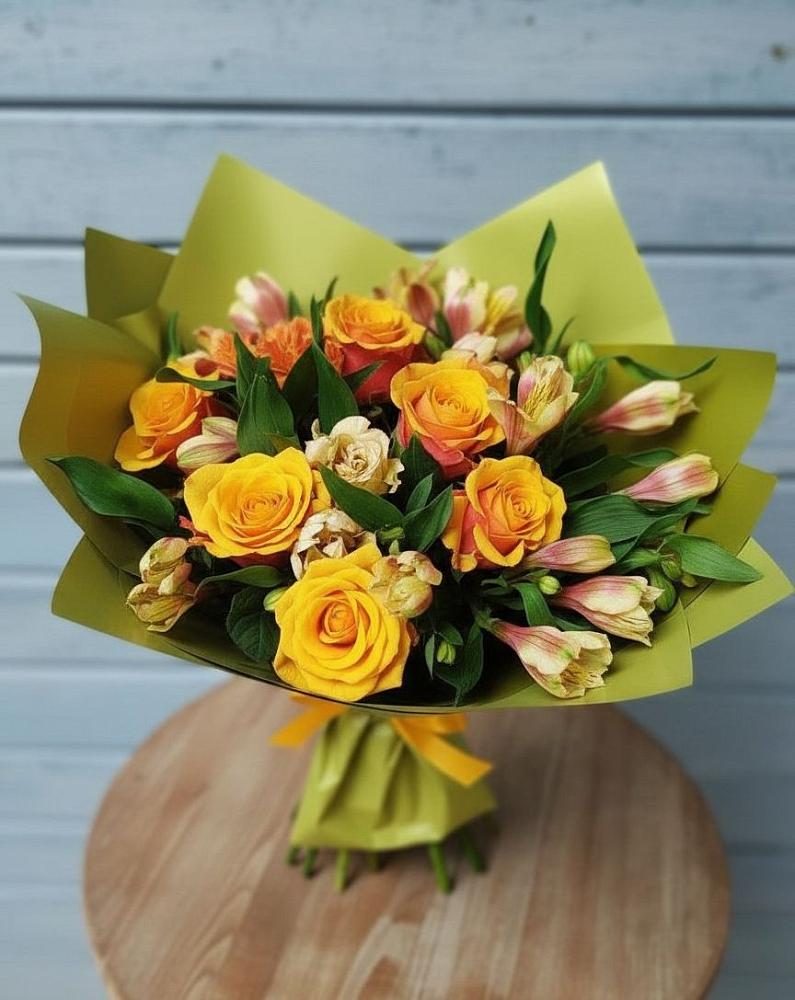Букет цветов из: Альстромерии и Розы в Зональной Станции