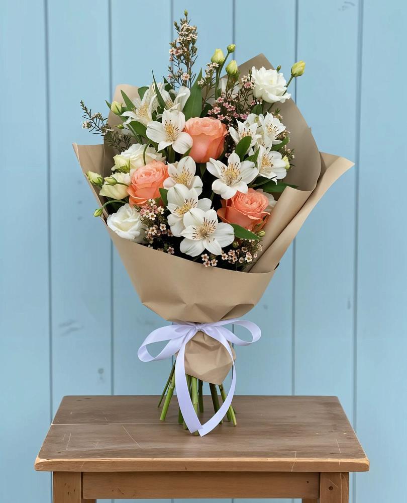 Букет цветов из: Альстромерии, Лизиантусы, Розы и Хризантемы в Зональной Станции