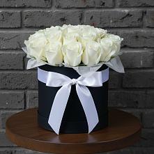 Цветочная композиция из Розы в шляпной коробке в Зональной Станции